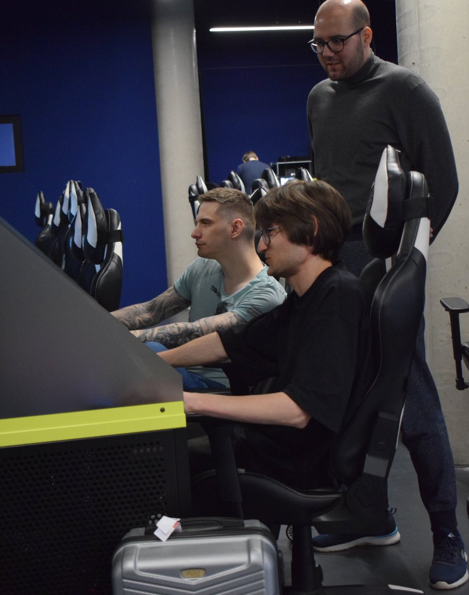 Not even checked in yet and already in the #BEWS23 grind. 🔥

What do you think who will win on the #RARA23 Weekend? 👀