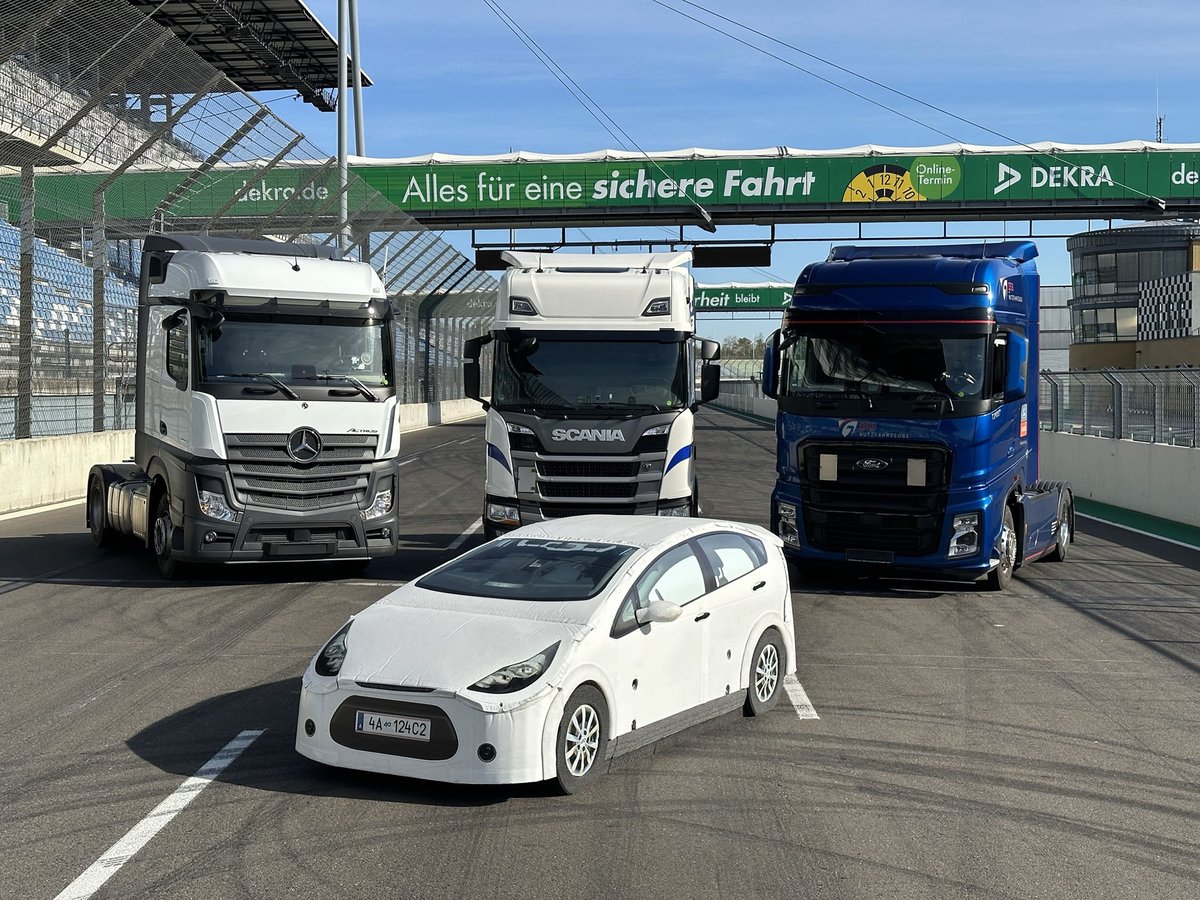 Truck emergency brake assist: Technical potential is still far from being fully exploited. Read more: lnkd.in/eF4sQCeZ

Visit @DEKRA_Germany to learn more.

#ADAS #AssistedDriving #DriverAssistance #AEB #Dekra #CommercialSafety #FleetSafety #Germany #Europe #RoadSafety