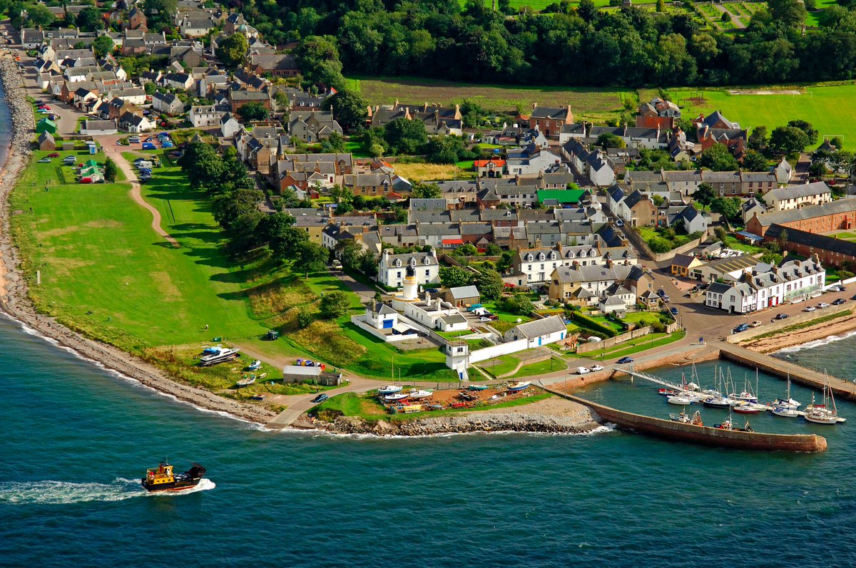 The #NoWPaS2024 committee is delighted to announce that the next edition will take place from the 26th of February to the 1st of March 2024 in Cromarty, Scotland ! 🏴󠁧󠁢󠁳󠁣󠁴󠁿 More details will be provided in the coming days, so stay tuned ! 🐟 #phdstudent #postdoc #salmonids