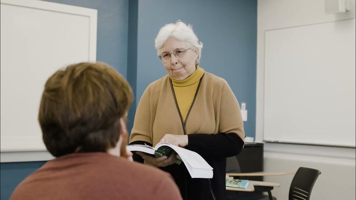 DartmouthDickey's tweet image. Marking Veterans Day was a reminder that we are fortunate to have a number of veterans as students here at #dartmouth, including our War &amp;amp; Peace Fellow Leland Hemgren &apos;25. #studentvets #veteransday zurl.co/cdbF