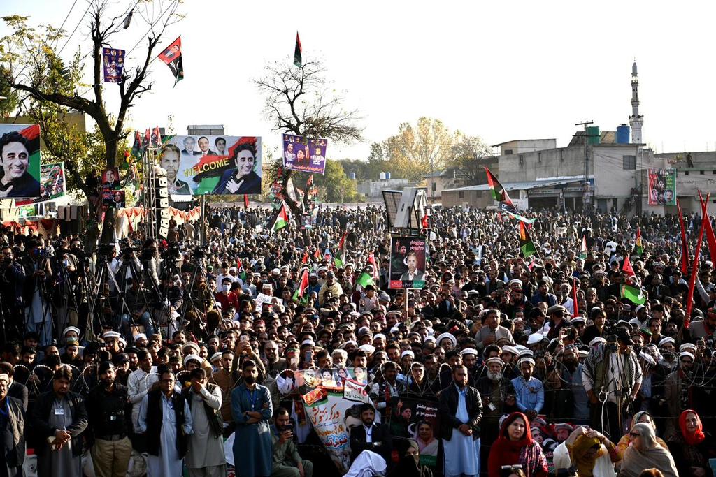 bashir_zardari's tweet photo. ایبٹ آباد: پاکستان پیپلزپارٹی کے تحت ایبٹ آباد میں ہونے والے ورکرز کنونشن میں کارکنان اور عوام شریک ہیں۔
@BBhuttoZardari @HajiAliHassanZ @MediaCellPPP @PPP_Org @PPPDigitalSindh https://t.co/4D7TU3dEaH