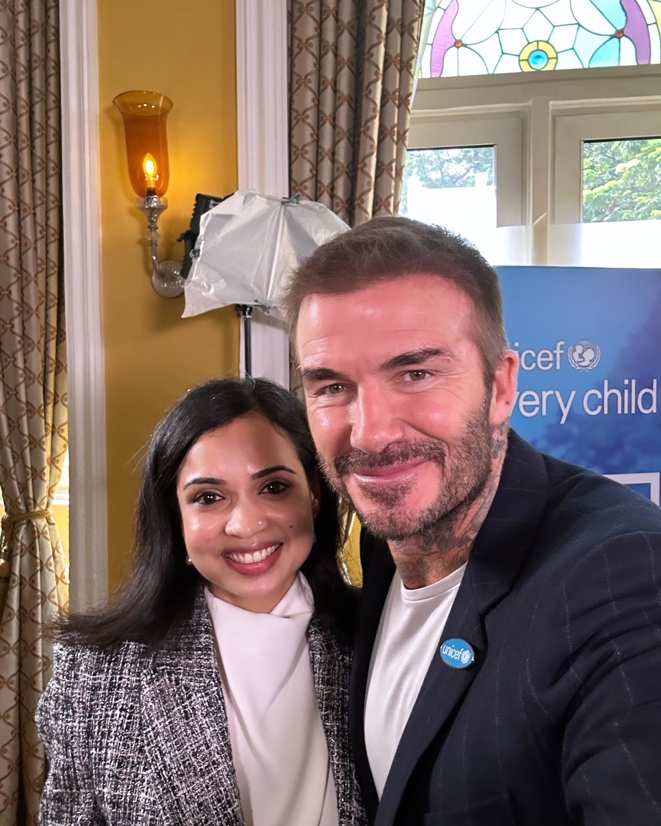 AnasuyaKumar's tweet photo. There’s only one #DavidBeckham and I had the privilege to chat with him for a bit 

Check out my once in a lifetime interview! 

https://t.co/JmiaYZHeuq

@CNNnews18 @UNICEFIndia @victoriabeckham 

#Beckham #DB7 #BendItLikeBeckham https://t.co/VvD3o0dmeU
