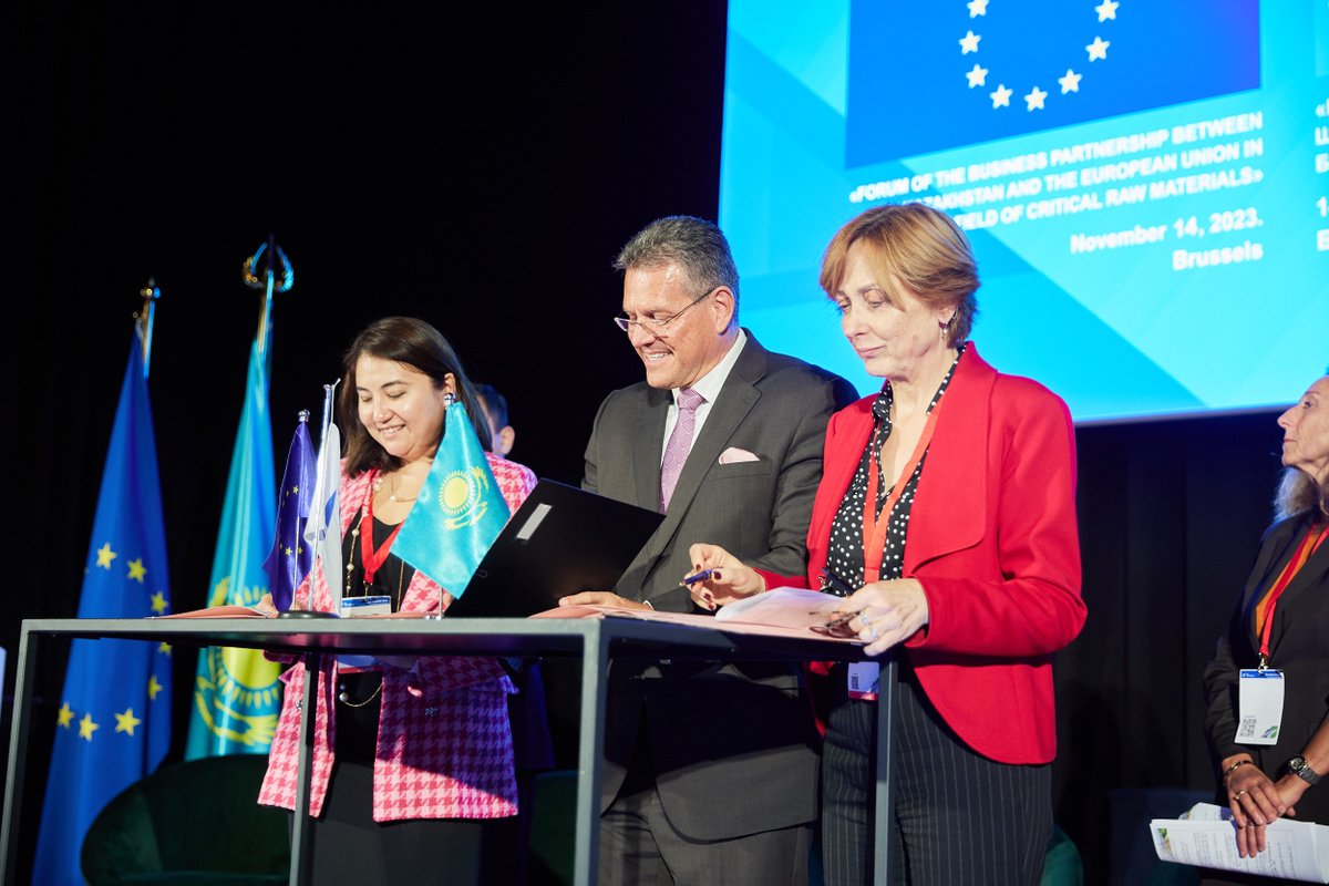 Good <a href="/EBRD/">The EBRD</a>, <a href="/EU_Commission/">European Commission</a> &amp; #Kazakhstan discussions at #CriticalRawMaterials Week. We’re developing country’s CRM mining potential, continue working with #TauKenSamruk on sustainable tungsten &amp; lithium mining.