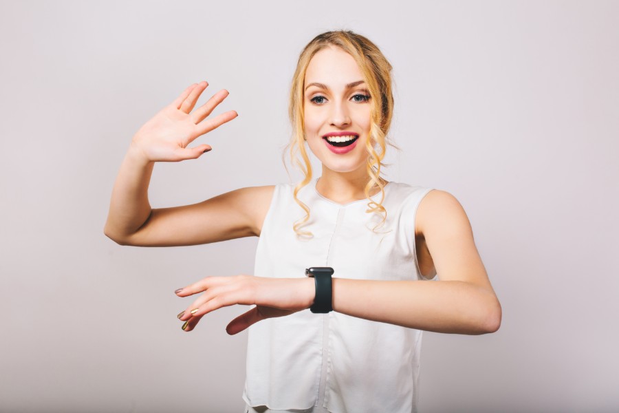 ReviewSpaceInfo's tweet photo. Swipe Your Way Through Time, With The Triumphant Return of Face-Swapping In WatchOS 10.2 Beta 😅 https://t.co/SsQZn9R6xk
#AppleWatch #WatchOS #FaceSwapping #WatchOS10.2 #TechNews #TechnologyNews #ReviewSpace https://t.co/QOj7X3fQuI
