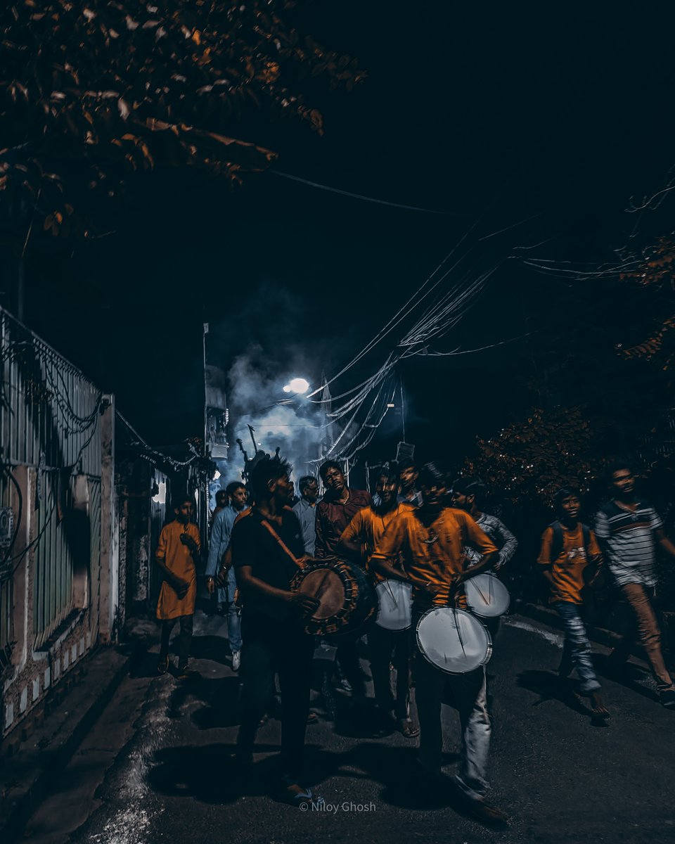 NiloyGhoshPhoto's tweet photo. শেষবারের মত! 🪔
~
#NiloyGhoshPhotography
~
#joyboromaa #banglarpujo #boroma #coloursofpuja #diwali #diwali2023 #diwalivibes #indianfestival #joyboromaa #kaali #kali #kalima #kalimaa #kalipuja #kalipuja2023 #kalipujo #kalipujo2023 #kolkata #maa #maakali #makali #shyama https://t.co/mOFu88pTjO