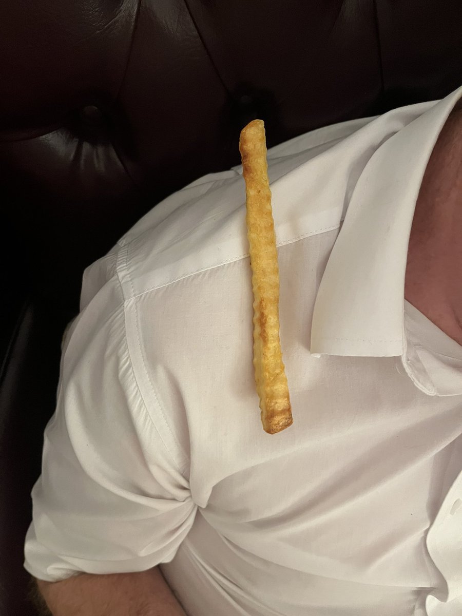 maggott_mac's tweet photo. Fu*k me that’s some chip on my shoulder!! https://t.co/5U1umakYGy