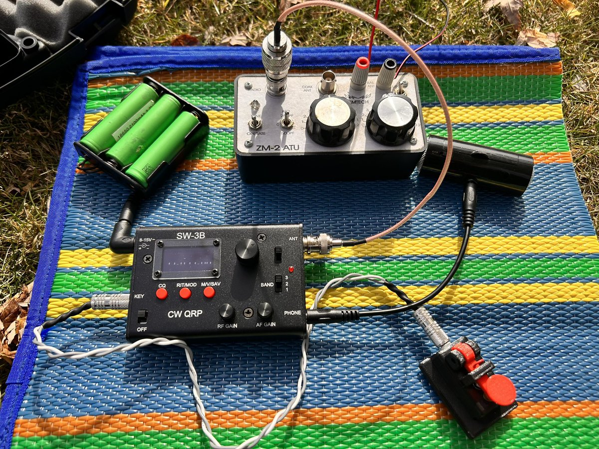 KD9RDO's tweet photo. New-to-me #ZM2 tuner.
How do you run yours?
2x 25' wires L config https://t.co/SP6qWUUv1T