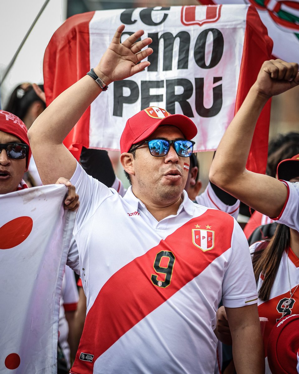 marcelshoot's tweet photo. Los hinchas se hacen presente para el Bolivia vs Perú por Eliminatorias.

#peru #vamosperu #boliviavsperu #marcelshoot https://t.co/H4quyHgvQ4