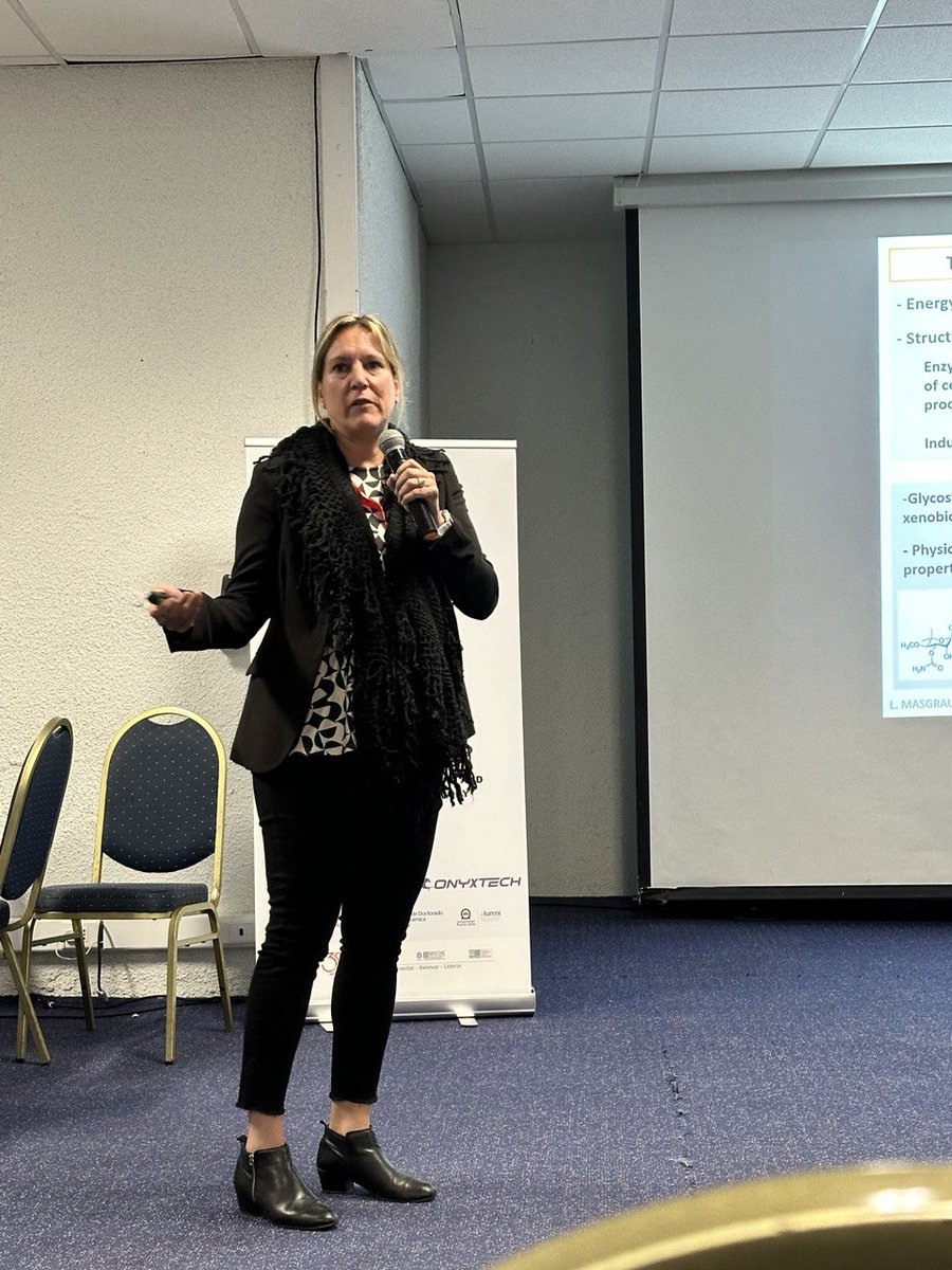 These days a repesentation of <a href="/qfuab/">Unitat de Química Física - UAB</a> is participating in the 12th Workshop on Computational Chemistry and Molecular Spectroscopy in Viña del Mar, Chile. Here we have our PI <a href="/jeandidiermare1/">Jean-Didier Maréchal</a> and <a href="/LauraMasgrau/">Laura Masgrau</a> in their presentations today. 👏👏👏