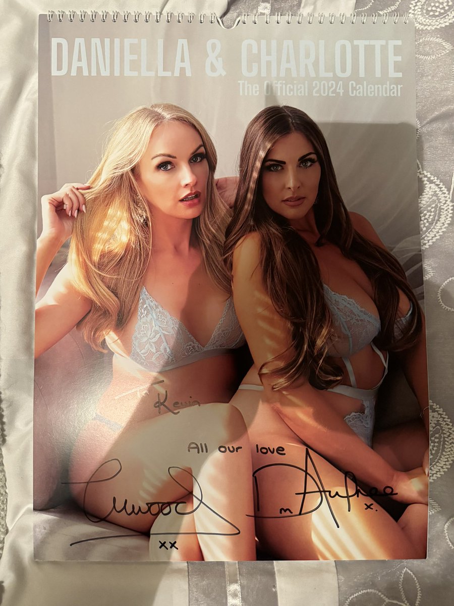 @daniellaallfree @Charl0ttewood after a not so very good end to the year this has definitely made the end of the year better and love the birthday message thank you so much for that ladies 😊