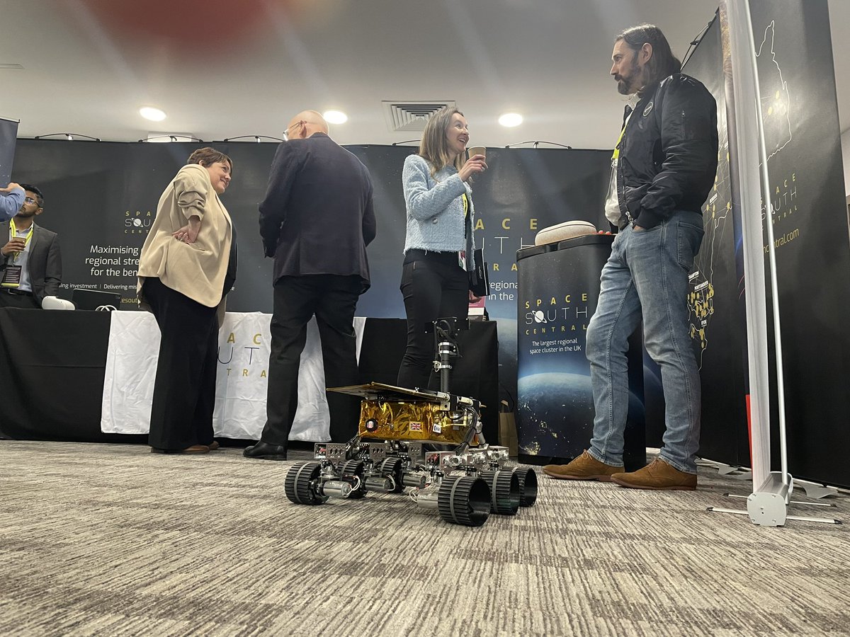jonesDE10's tweet photo. Long time no see @Yuri_3_Rover !
Delighted to catch up at @VenturefestSO #VSF23
Very much like the company you are keeping @spacesouthcntrl @esa @JohnChinner https://t.co/ly5zSMDryQ