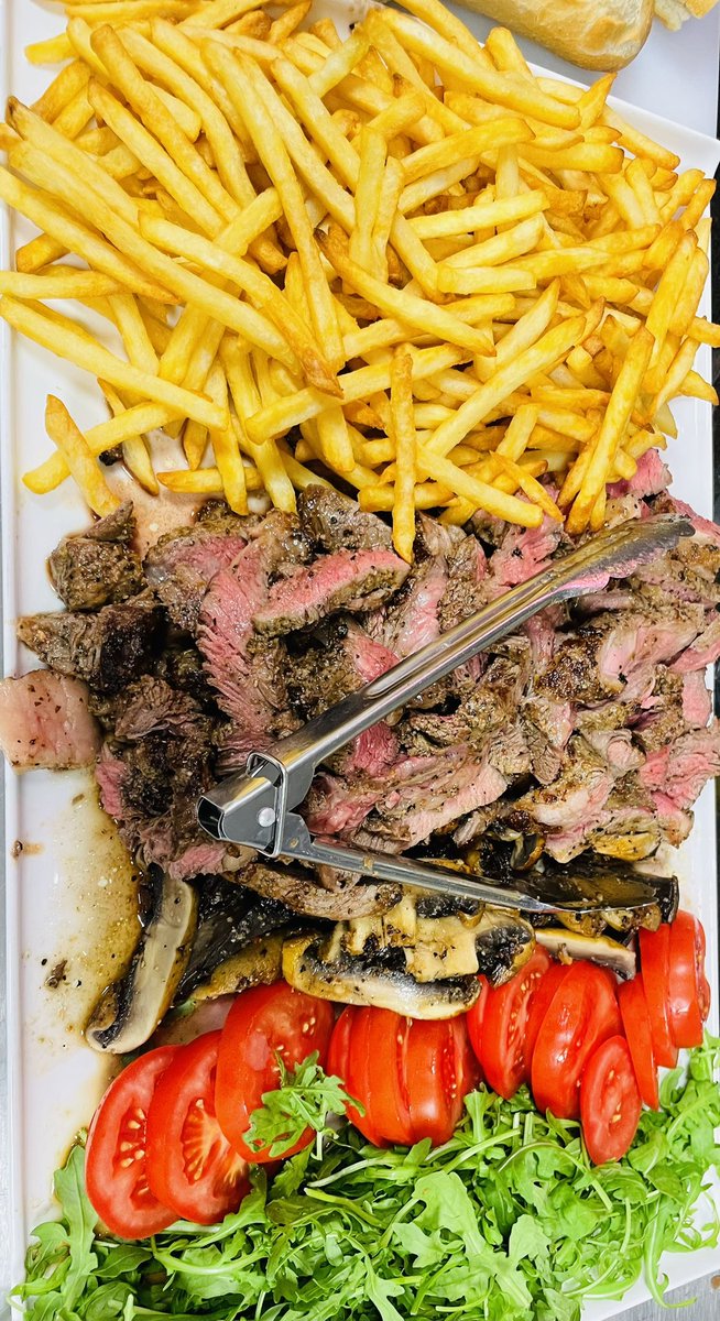 Sometimes simple is best - Steak Frites in the Bonnet Precijet+ combination oven <a href="/Hobart_UK/">Hobart UK</a> #bonnet #precijet