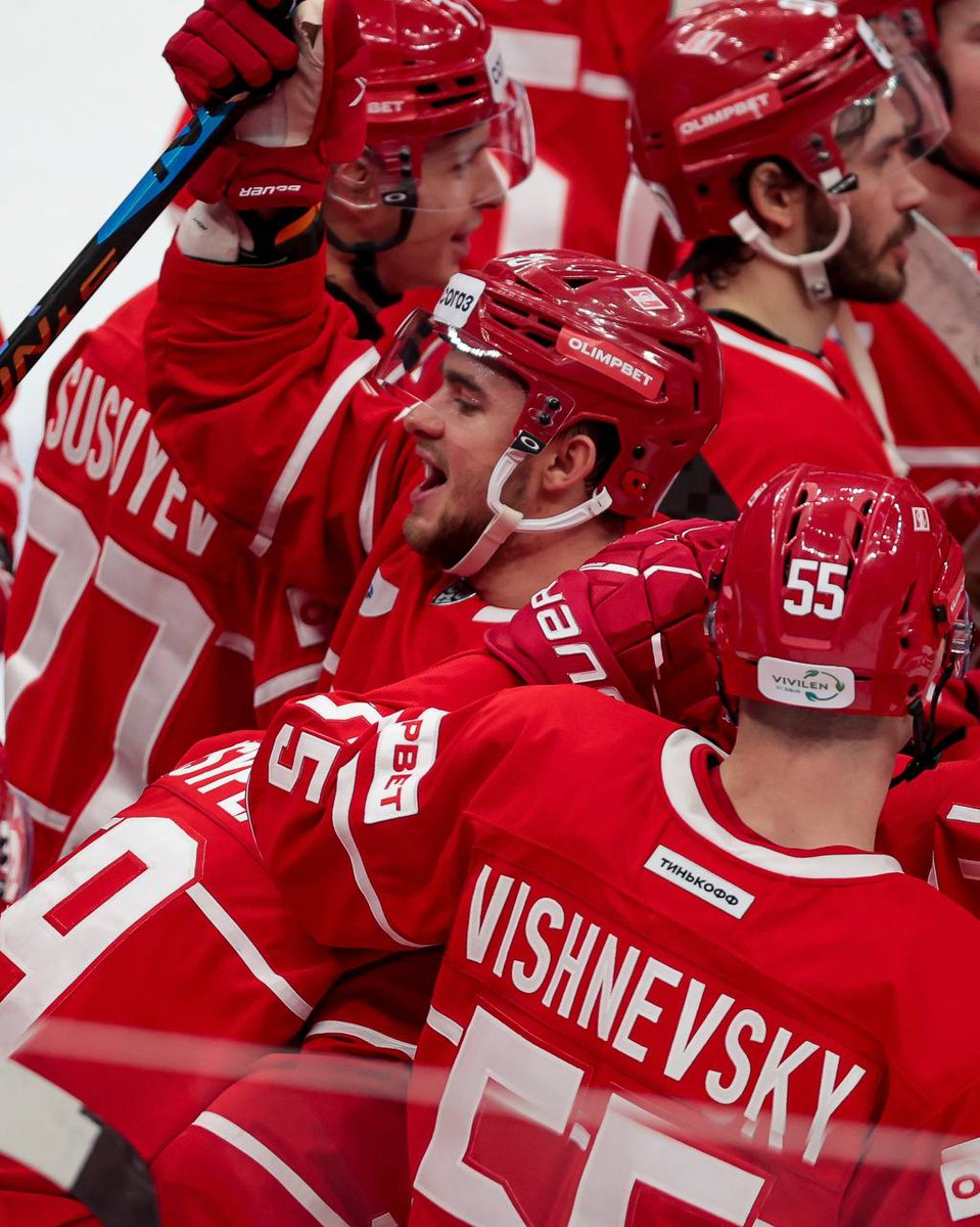 Великолепная победа "Спартака" над "Салаватом Юлаевом" со счетом 6:2: ярко, мощно, классно! Голдобин забросил уже 22-ю шайбу в сезоне, повторив клубный рекорд. 

Ну и уходим в отрыв от мусоров в Западной конференции - уже 47 очков!

#Спартак #ХКСМ #Ультра