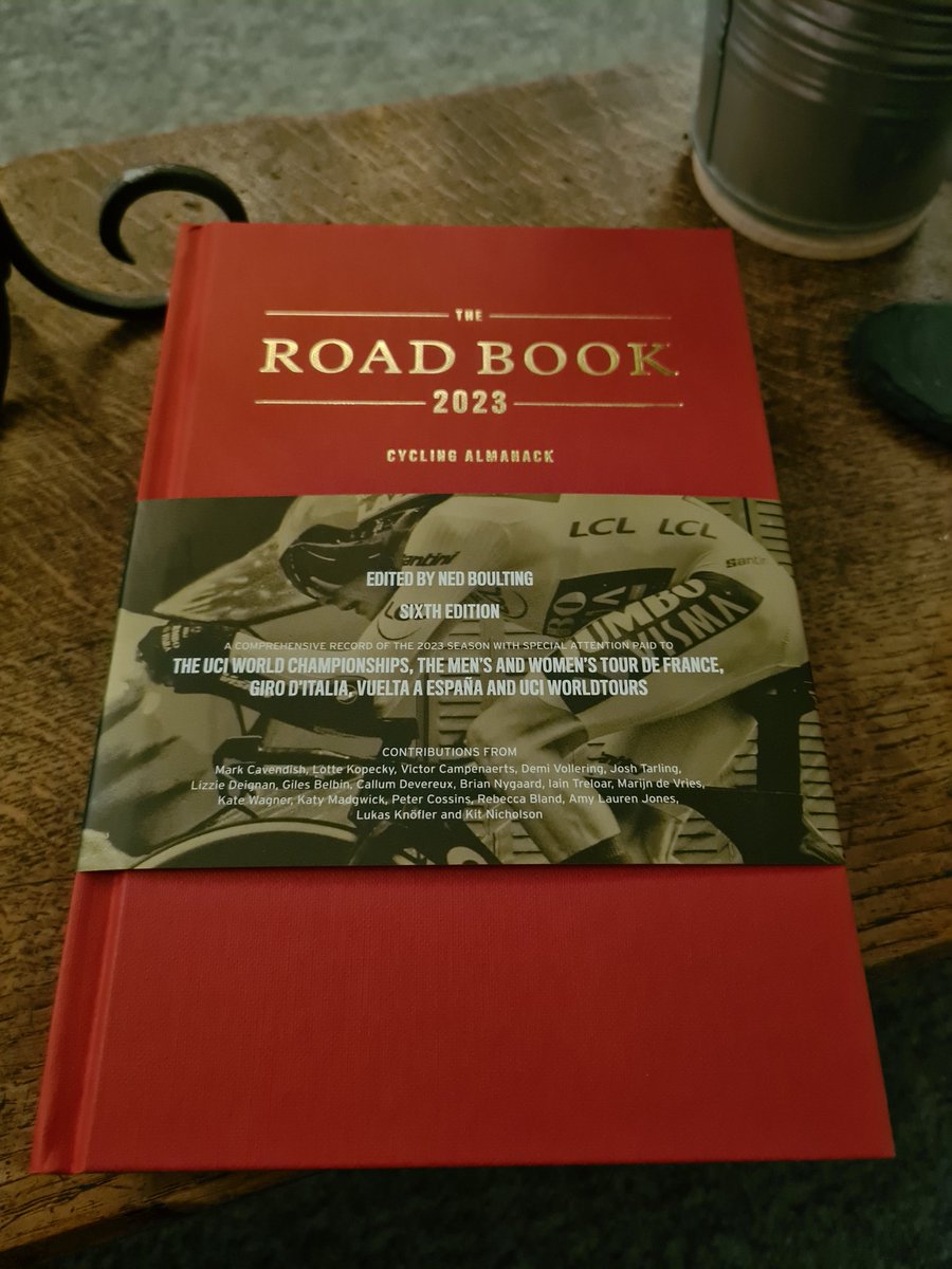 stirling_fellow's tweet photo. The pure, physical, beautiful heft of this mighty tome gives me such confidence in its content and I've barely begun to leaf my way through it! @CyclingAlmanack @nedboulting https://t.co/jfCqR5IaDb