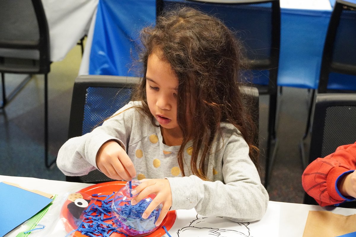 laurellibrary's tweet photo. 🎉Our Cookie Monster Birthday Bash was an absolute blast!🍪🎂 Our young patrons had a delightful time indulging in silly stories, devouring yummy cookies, and getting creative as they made their own cookie monster decorations.
…
#LaurelLibrary #PublicLibraries #LondonKY https://t.co/tgCFaga7aA