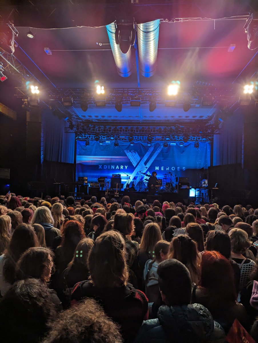 MinaMonstress's tweet photo. 15.11.2023 Xdinary Heroes// Breake the Brake Tour in Frankfurt 🥰🥰🥰 
@XH_official @taddelicious

I absolutely loved the concert😊🤩 
The amount of power i felt during Strawberry Cake was insane 🥰🥰🤩😍
Guys you were amazing 😙😙😙
#BreakTheBrakeinFrankfurt https://t.co/egsIH6I3im