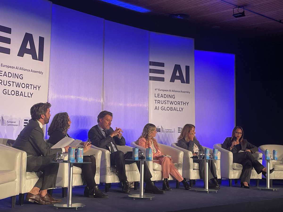 4th AI Alliance, Merry Walker, Senior Advider at US Department of State: ‘We should not talk about digital sovreignity but digital solidariety” . #AIAlliance