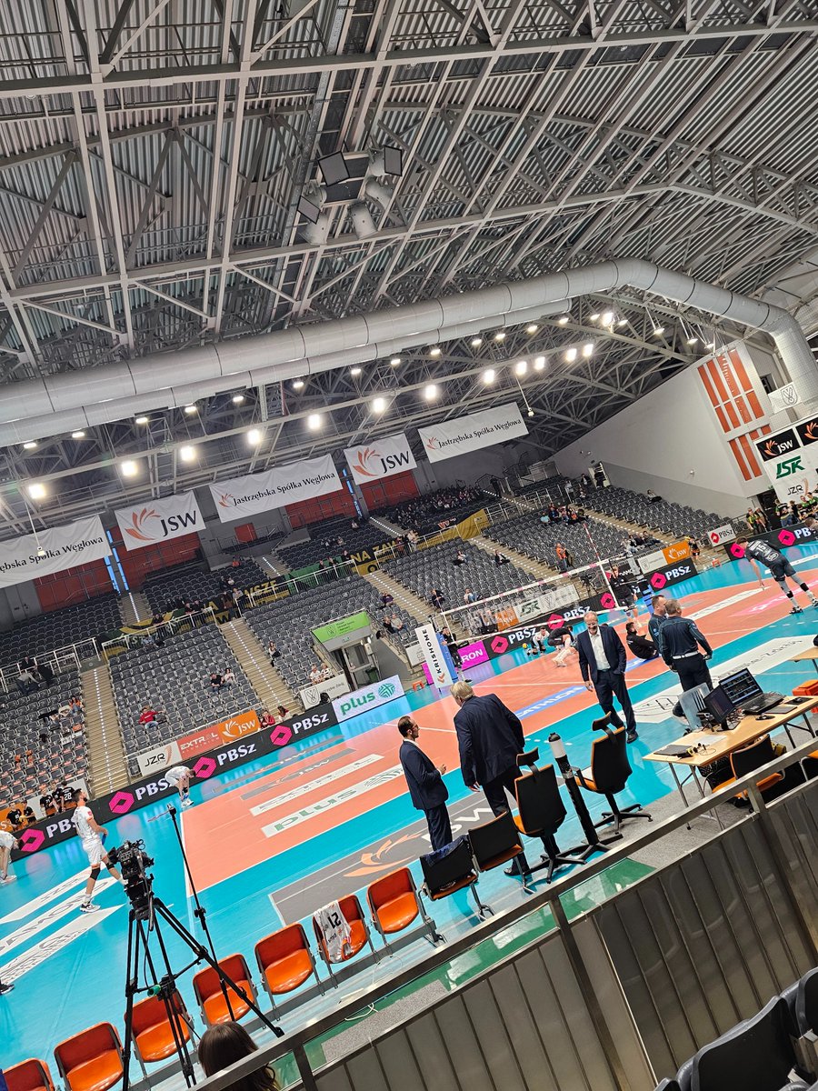 Ordonek_'s tweet photo. Melduję się.
#plusliga #GoJW https://t.co/LXFAAO3uIN