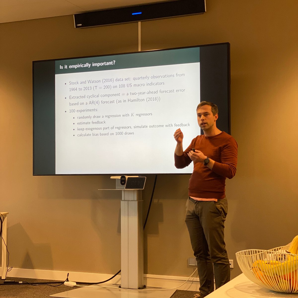 Mikkel Sølvsten of @Aarhus_BSS was on campus yesterday to talk about bias (and corrections for it) in linear #time #series regressions with many regressors

Proposed correction enables OLS estimation of models that were previously non-estimable!

sites.google.com/site/mikkelsoe…