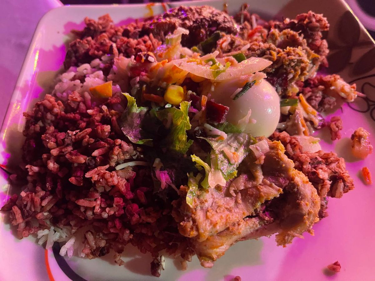 Foodlum__'s tweet photo. Enjoyed delicious Ghanaian dishes like waggye, fufu with groundnut soup, and bangu with okro! ๐ฌ๐ญ Local drinks like Lamogene, Asana, and Sobolo added the perfect touch. Sorry Ghanian rice, but Nigeria cuisine won this round! ๐ #GhanaianFood #TravelAdventures
#FlywithIbom
#Foodlum https://t.co/qCWhbXoRIG