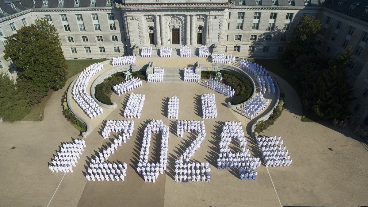 Good luck to all of the Firsties finding out their Service Assignments today! We know you'll make us proud! #GoNavy