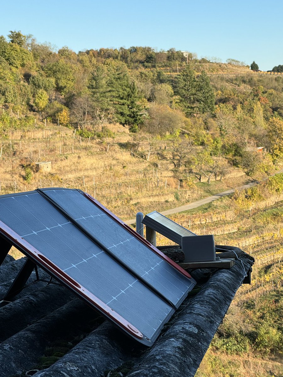 Chris Sciacca (@chrispsciacca) on Twitter photo Need hyperlocal weather data? <a href="/ronaldgadget/">Ronald P. Luijten</a> built a solar powered weather station with rainfall, humidity and temperature sensors. Using only 2,000 lines of code and 4 watts of energy it can run for nearly 10 days without any sunlight. #smartfarming #vineyard <a href="/KapitelZweiWine/">Kapitel Zwei Wine</a> Need hyperlocal weather data? <a href="/ronaldgadget/">Ronald P. Luijten</a> built a solar powered weather station with rainfall, humidity and temperature sensors. Using only 2,000 lines of code and 4 watts of energy it can run for nearly 10 days without any sunlight. #smartfarming #vineyard <a href="/KapitelZweiWine/">Kapitel Zwei Wine</a>