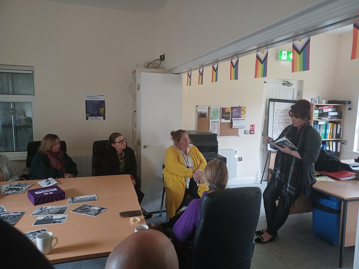 fingalcommunity's tweet photo. Balbriggan Traveller Project treat a full house to a presentation, Arts &amp; Crafts demos and storytelling at their Community Facility today. The event is part of Fingal Inclusion Week and supported by @Fingalcoco Community Development Office #inviteincludeinvolve @BrendanRyanNo1 https://t.co/hdzrqIj3FP