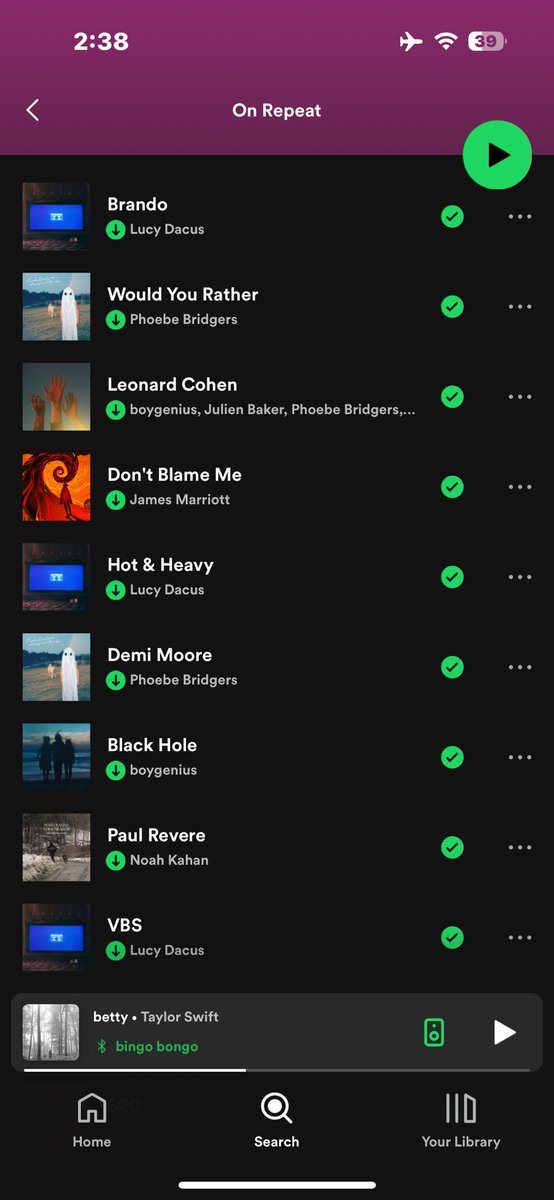 wyyst's tweet photo. you vs your on repeat ^-^ https://t.co/Nyf8Sf9axm