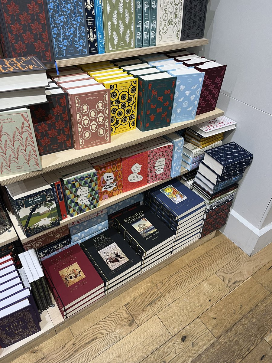 Amber Books Ltd tweet media