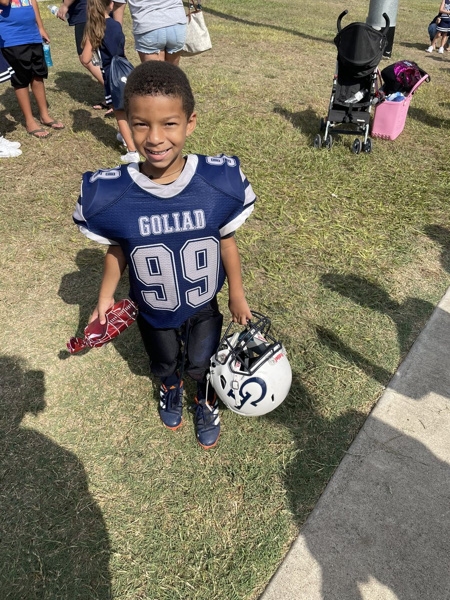 breezyungin's tweet photo. Football season '23 #99 🏈 https://t.co/kDOkHhkFqb