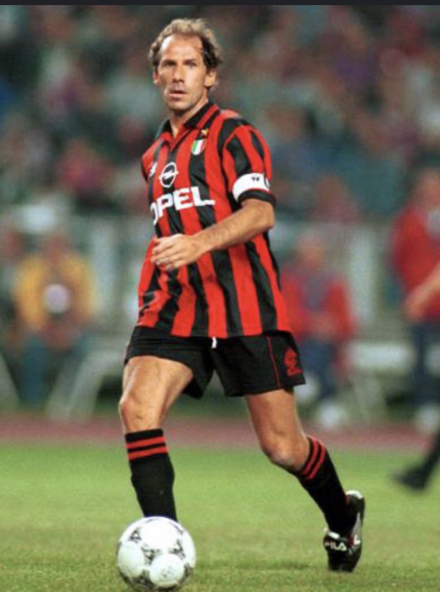 Carra23's tweet photo. @ChampionsLeague @FBaresi 💯 https://t.co/JBnGsN9Of3