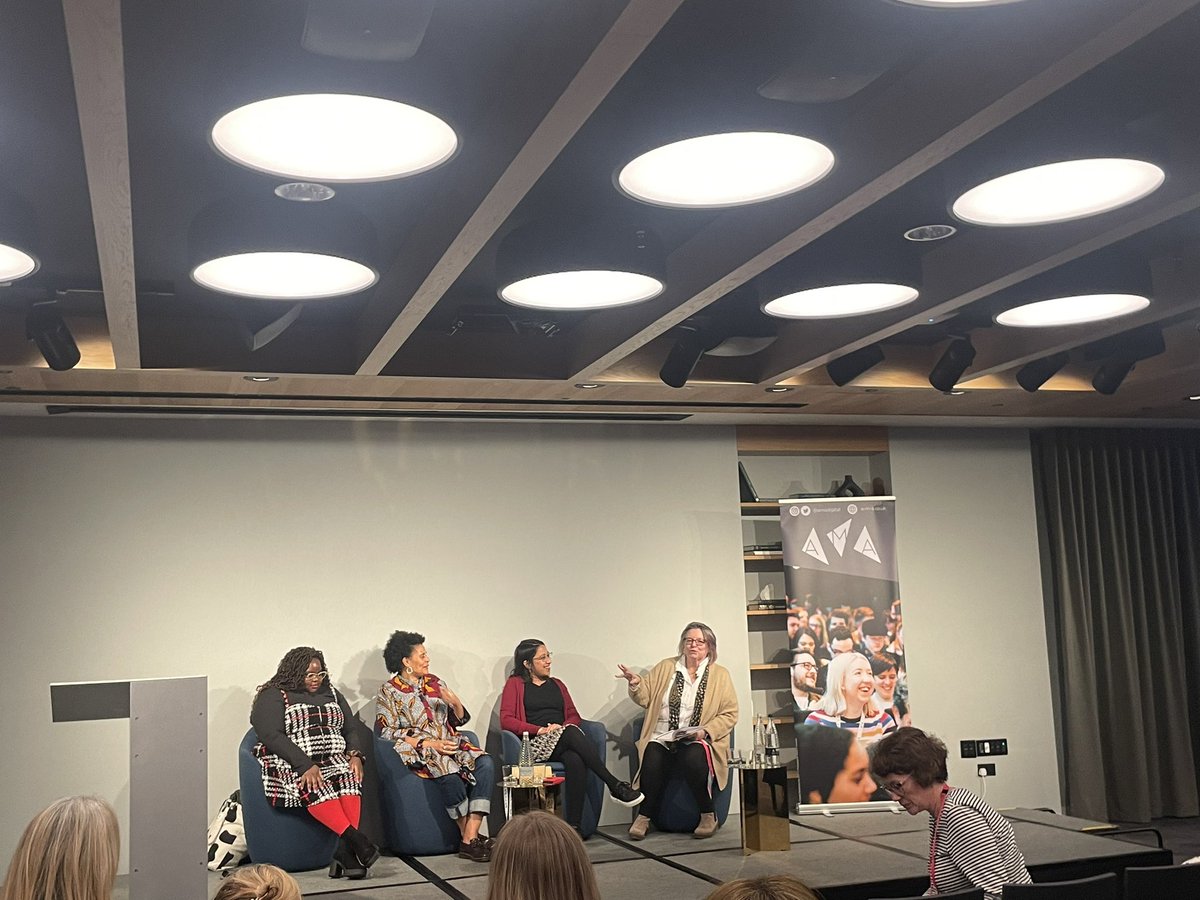 Sitting at the Keeping Up Without Burning Out, a session on well-being in digital roles at #DigiDay2023 with <a href="/amadigital/">Arts Marketing Association</a> and it’s probably my favourite session I’ve ever attended. Here’s some reasons why 🧵