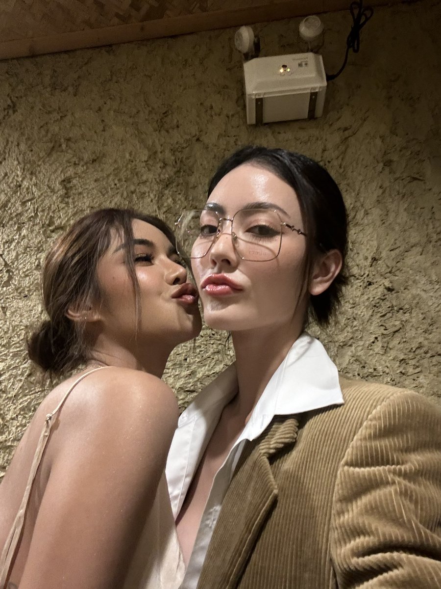 meenaxrina's tweet photo. ยวบๆกับพี่จอย #MeenBabeNixSeRiSe https://t.co/oNX7UV7FAQ