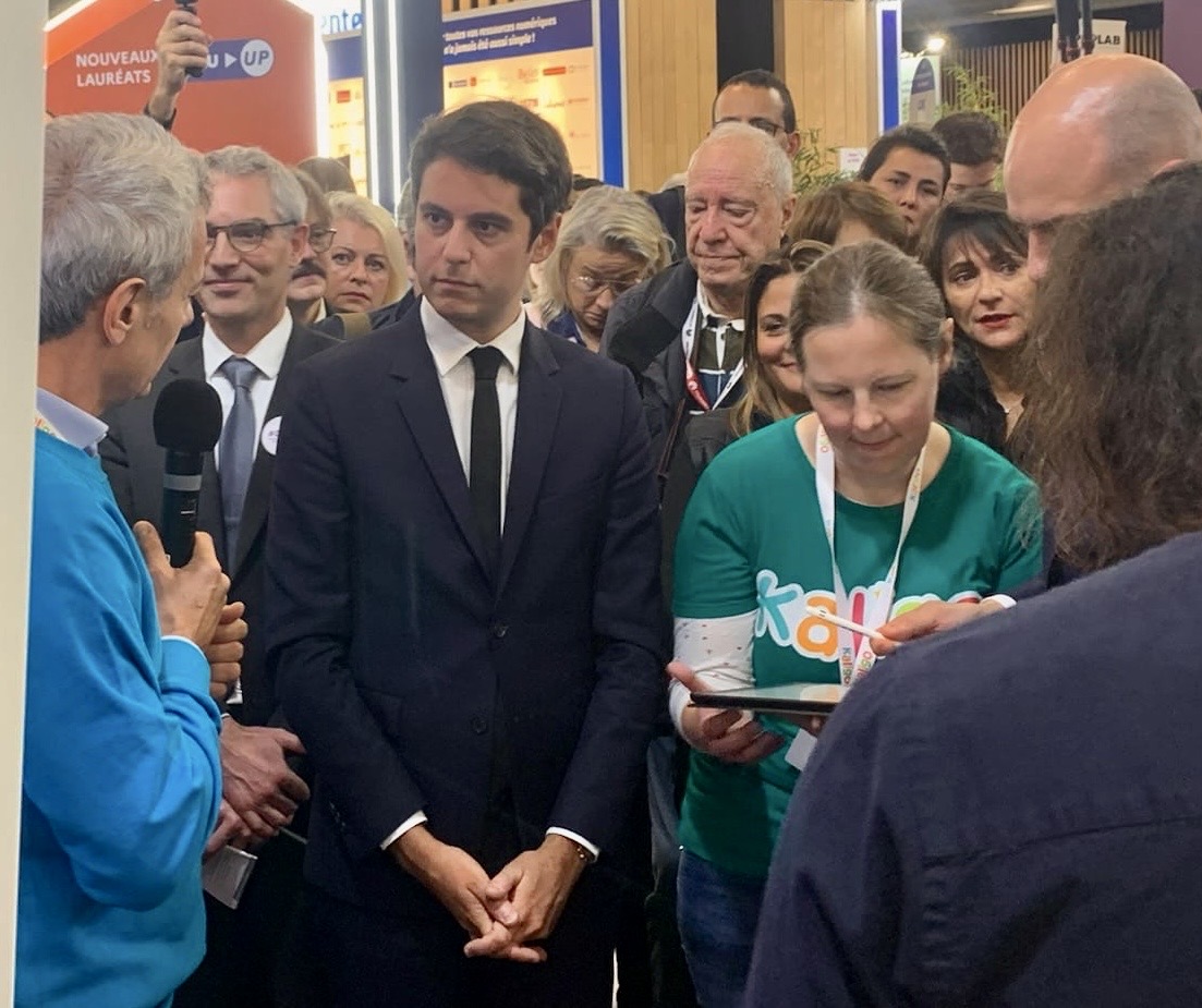 🗣️"Les fondamentaux de l'éducation, c'est apprendre à lire, à écrire, à compter, à respecter autrui. C'est aussi aujourd'hui savoir décrypter l'information." Déclaration de <a href="/GabrielAttal/">Gabriel Attal</a> en ouverture de l'<a href="/educatechexpo/">Educatech Expo</a>. 

Un signal fort pour tous les acteurs #ÉducMédiasInfo !