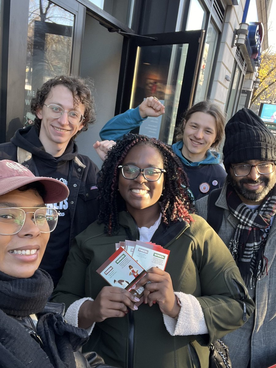 Standing with @SBWorkersUnited and @phara4assembly in Crown Heights for #RedCupRebellion! Fair staffing and union workplaces for all!