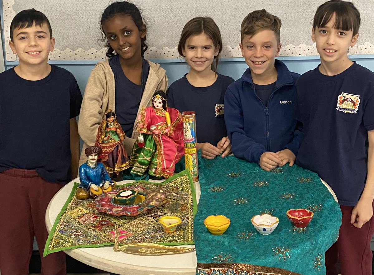 Dante students learn about Diwali and the traditions of this special five-day Hindu holiday ✨

<a href="/EnglishMTL/">English Montreal School Board</a>