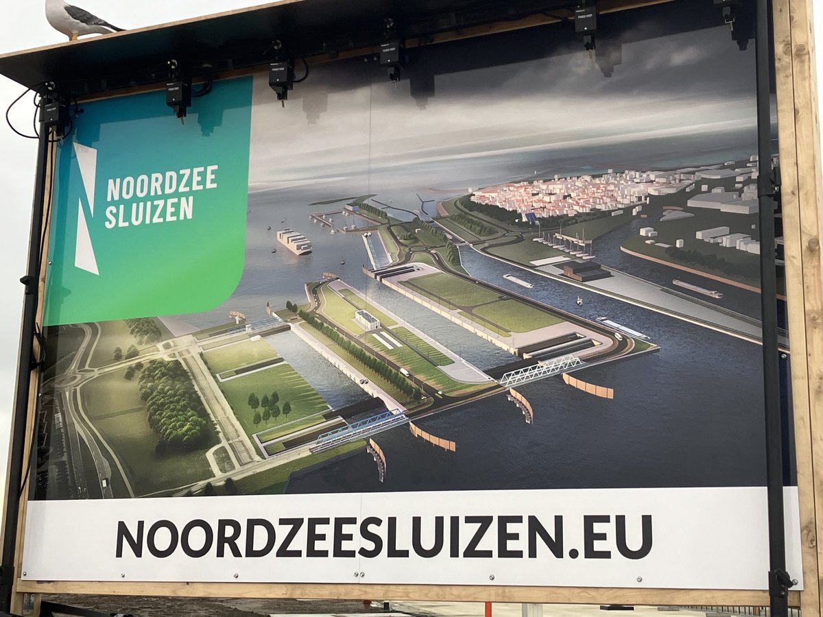Daan Schalck (@daanschalck) on Twitter photo Noordzeesluizen, het sluizencomplex van <a href="/northseaport/">North Sea Port</a> heeft een nieuwe naam. Ministers <a href="/markharbers/">Mark Harbers</a> en <a href="/LydiaPeeters/">Lydia Peeters</a> waren erbij. #northsealocks, sterke ondersteuning van branding North Sea Port Noordzeesluizen, het sluizencomplex van <a href="/northseaport/">North Sea Port</a> heeft een nieuwe naam. Ministers <a href="/markharbers/">Mark Harbers</a> en <a href="/LydiaPeeters/">Lydia Peeters</a> waren erbij. #northsealocks, sterke ondersteuning van branding North Sea Port