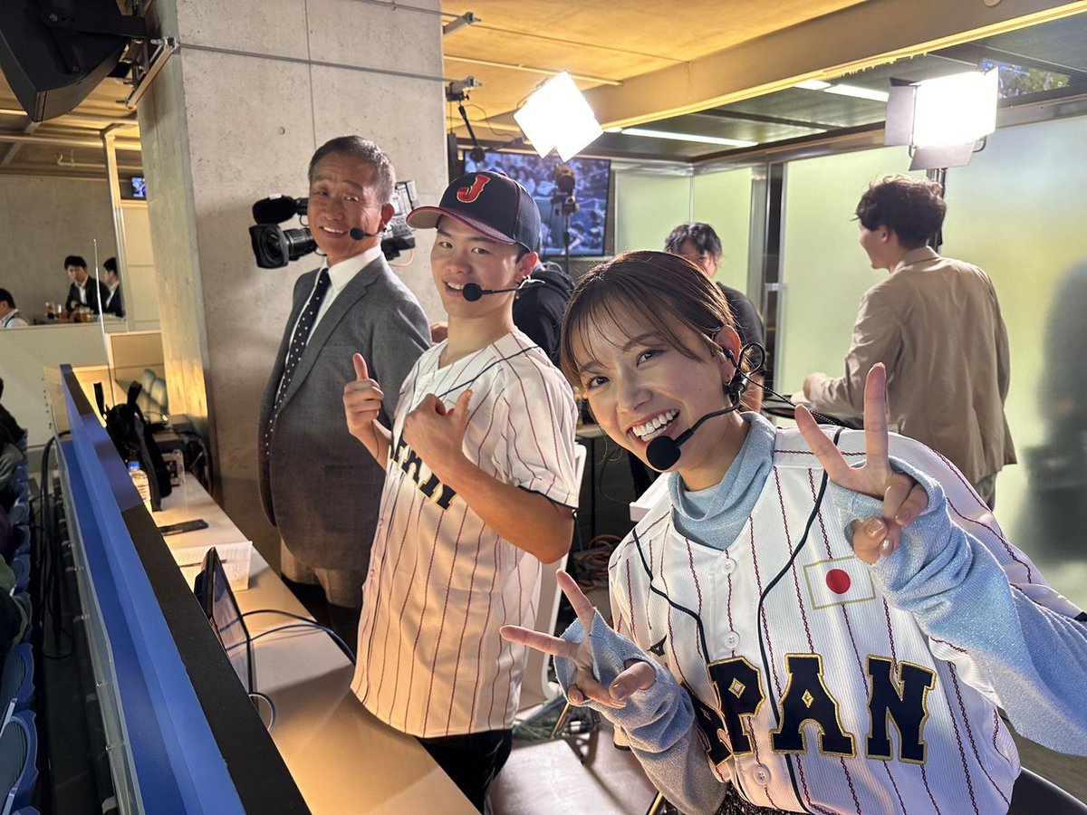 hatsuhiko_tsuji's tweet photo. 3月のWBC以来、prime videoでのお仕事。
開幕戦、対チャイニーズ　タイペイ
序盤苦戦するも見事勝利❗️
ゲストは那須川天心さんでした。
　控え室に何年振りだろう？郭泰源が会いに来てくれてびっくり😱
来年のOB戦には来てよ！と言っておきました😁
放送室に呉念庭も挨拶に来てくれましたよ😊 https://t.co/Wktq7Ddg4V
