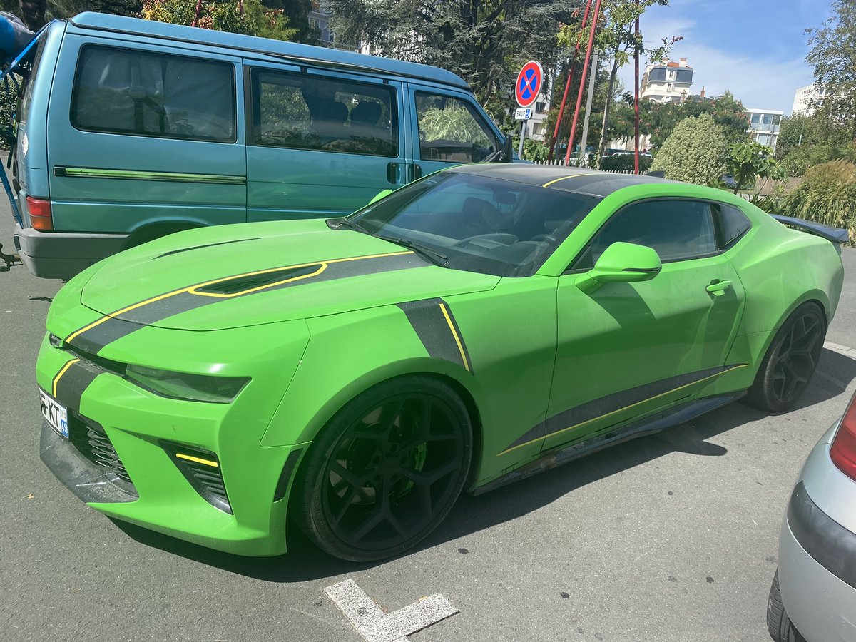 carpapped's tweet photo. French-spotted @chevrolet #camaross #camaro @chevroletperformance - paintwork not great on that rear is it?
#musclecar #american #americancar #greencar
#carpapped #carspotting #carspotter #carsoftwitter https://t.co/0PryTGcSIE