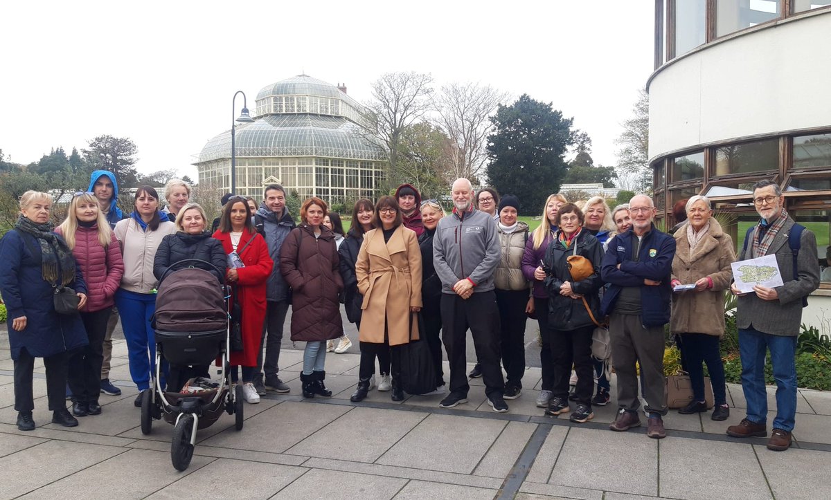 fingalcommunity's tweet photo. Failte Isteach Donabate's Fingal Inclusion Week event is a trip to Botanic Gardens today with almost 40 Ukrainian and other students and volunteer tutors from the conversational English community project #inviteincludeinvolve @DonabateComCen https://t.co/hO7Pl2m02E