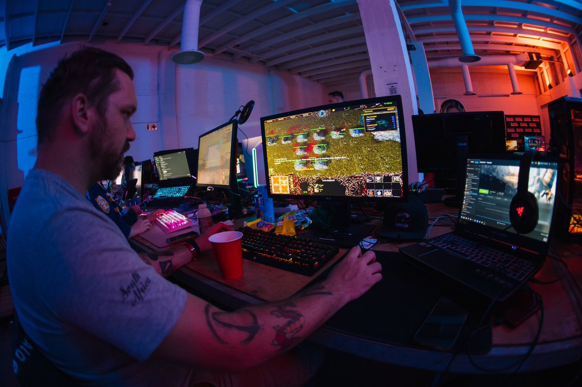 ENTER LAN tweet media