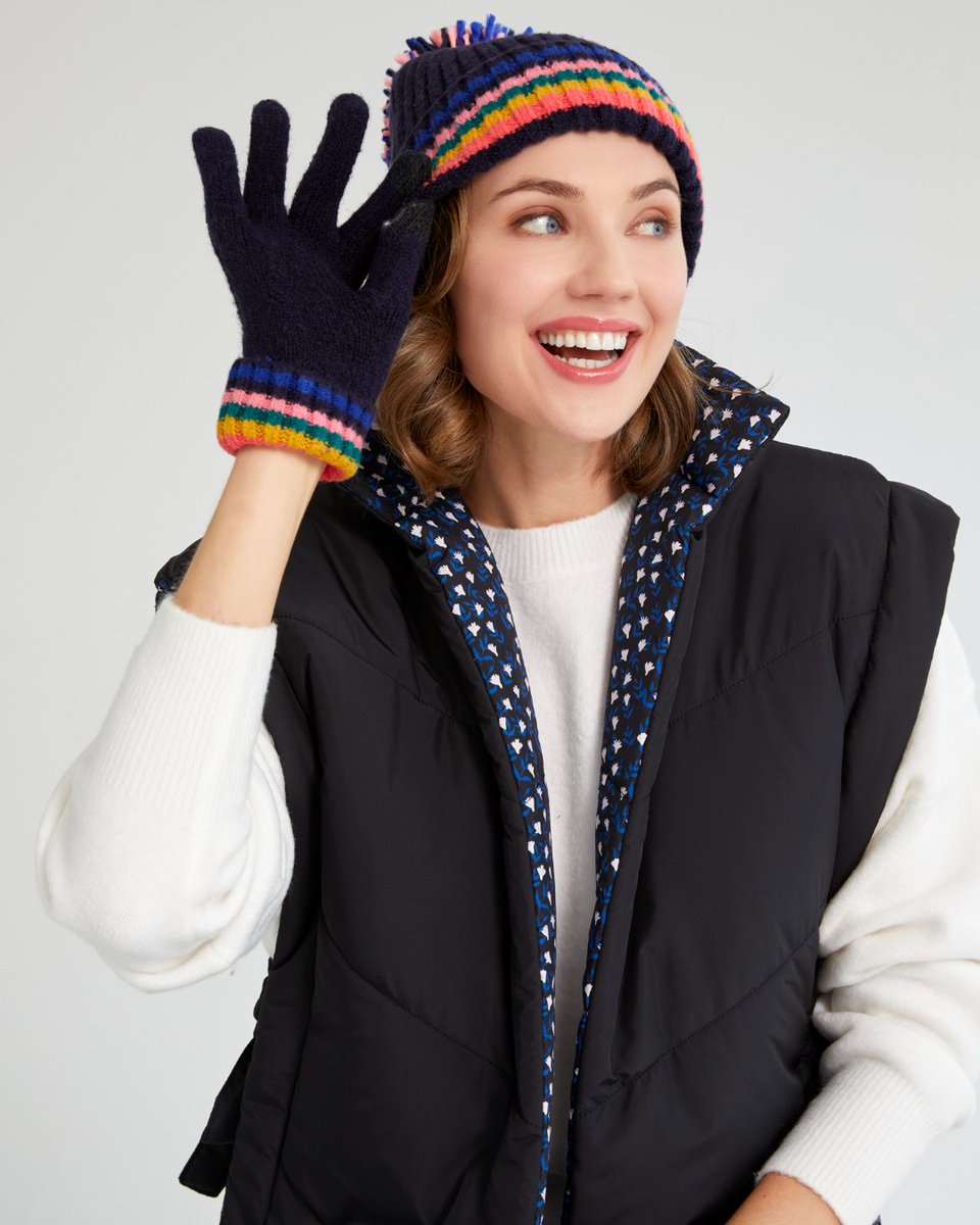 The Ronen Hat and Touchscreen Gloves are the ultimate duo for a cozy cold-weather vibe. ❄️✨

Shop all our winter essentials at shiraleah.com.

#touchscreengloves #wintergloves #vests #reversiblevests #accessories #winterhats #shiraleah