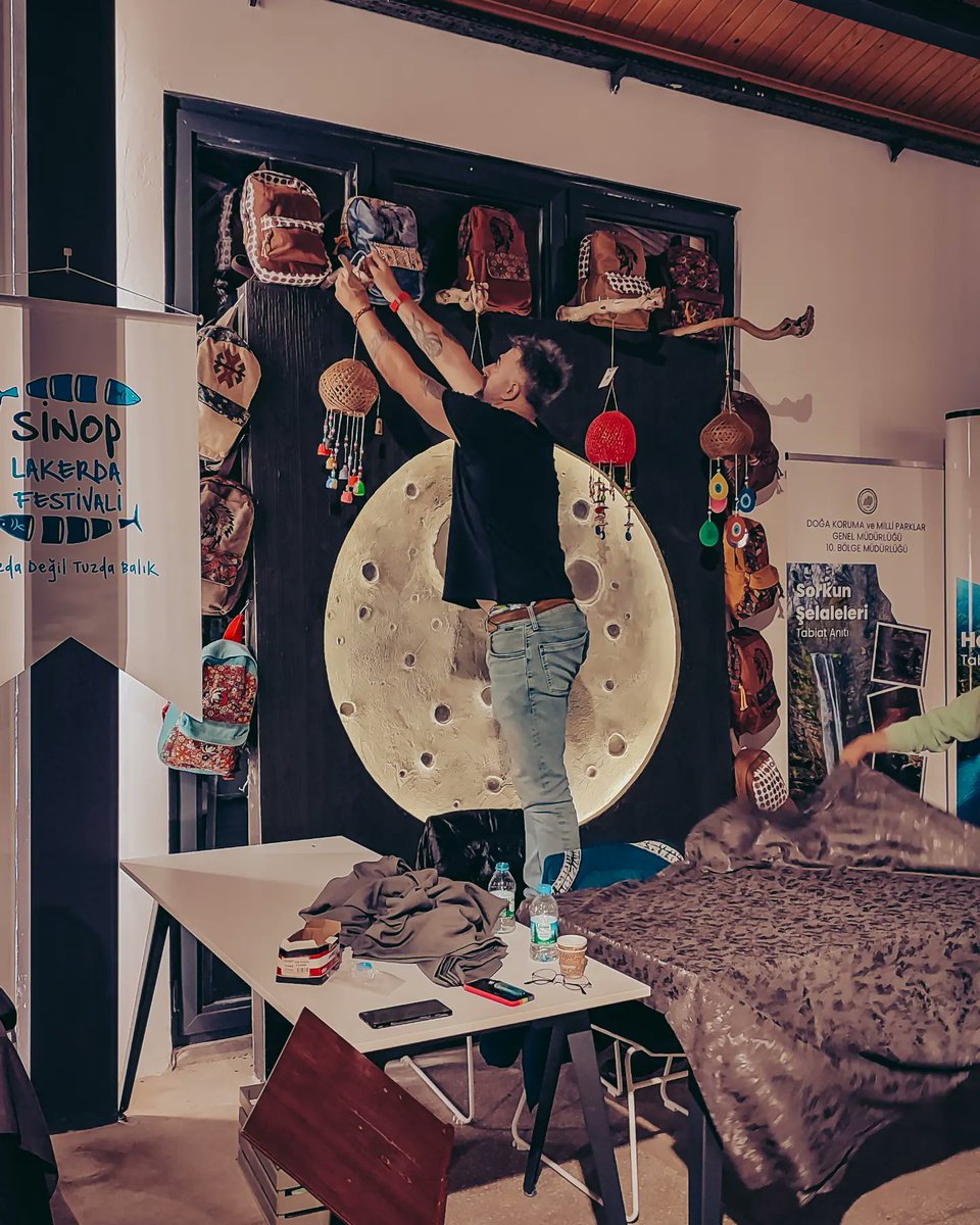 3️⃣0️⃣0️⃣4️⃣. Lakerda Festivali başlıyor 🎉

📍Sabahattin Ali Kültür Merkezimizde hazırlıklar devam ediyor. 

📢Yarın 12:00’da Atatürk Anıtı önünden Sabahattin Ali Kültür Merkezi’ne kortej yürüyüşü ile başlıyoruz, bu hafta sonu sizleri Lakerda Festivalimize bekliyoruz❤️