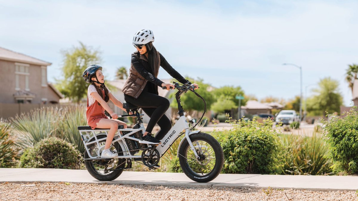 MacKidHendricks's tweet photo. #Ad Transform the most mundane trips in your vehicle into microadventures for the whole family with the XPedition cargo eBike! Save up to $100 and get $226 in accessories on the ultimate “kid-hauler” during the @lectricebikes Black Friday Sale. ⚡️https://t.co/0HBDw5qKZM https://t.co/OSvQdPVHCC
