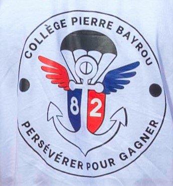 CFIM11BP_6RPIMa's tweet photo. Visite de la classe de défense du collège Saint-Antonin au CFIM- 6e RPIMa ce mercredi 15 Novembre.
A cette occasion, les élèves ont pu découvrir les différents corps de métiers, encadrés par l’adjudant-chef Pascal.
#classededefense #armeejeunesse #croireetoser #CFIM6RPIMa https://t.co/F3G79IQ6uu