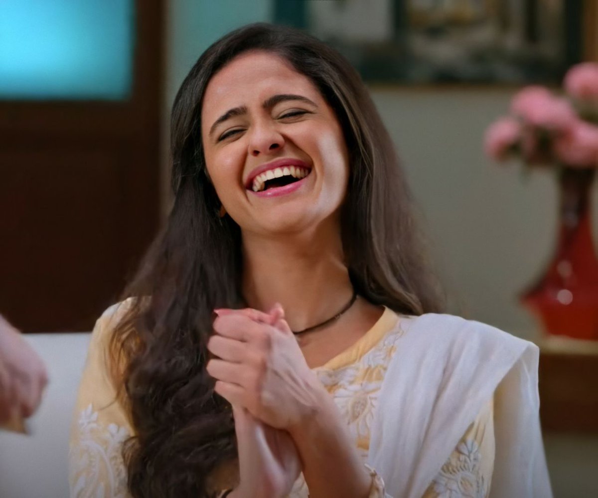 Sandhya56486386's tweet photo. Yeh dekhiye koun trend kar Raha hai 🔥🫶😍 darling dove #AyeshaSingh #Ayeshians #AyeshaAdmirers #AyeshaSinghFans https://t.co/bzctElGfUv