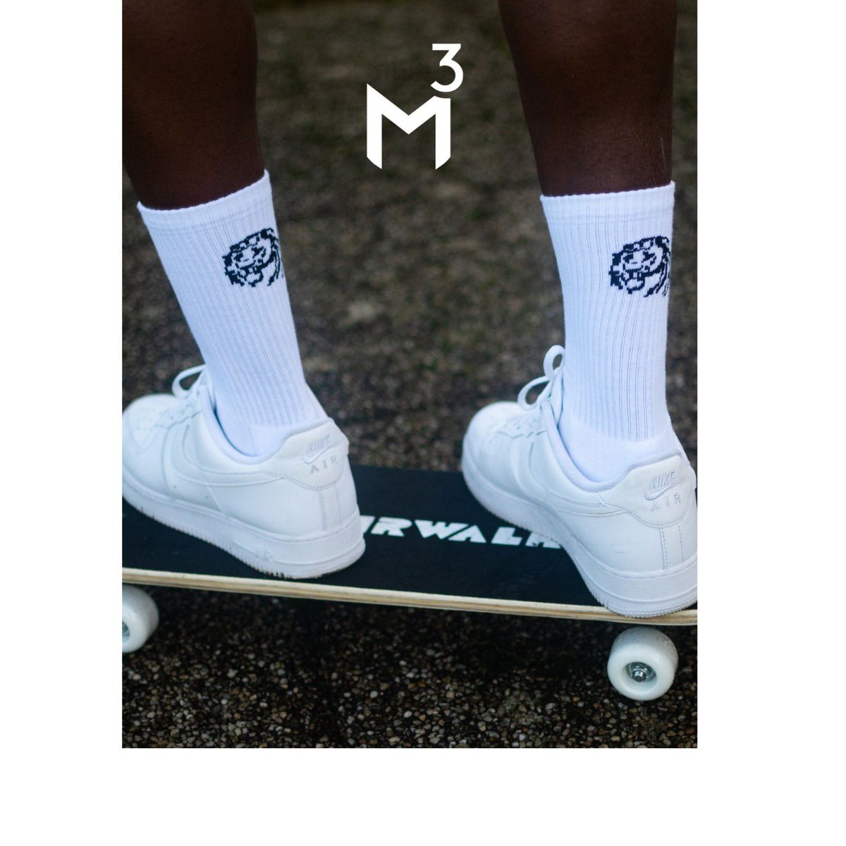 m3shop1's tweet image. Slide with style and wild dominance! 🛹🦁 Ready to set trends on wheels? #StyleOnWheels #M3Socks #LionInMotion 🛹🦁
¡Desliza con estilo y dominio salvaje! 🛹🦁¿Estás listo para marcar tendencia sobre ruedas? #EstiloSobreRuedas #CalcetinesM3 #LeónEnMovimiento 🛹🦁