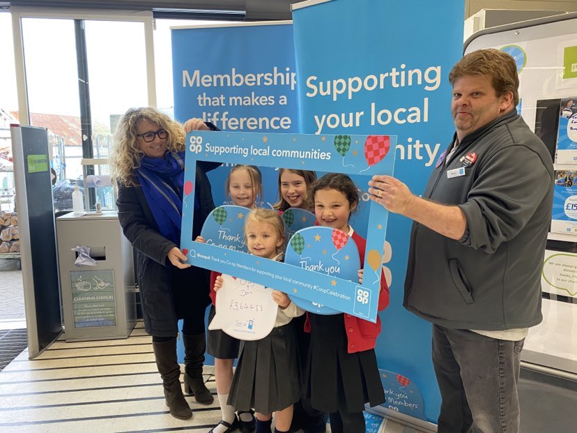 Diolch i gymuned Co-op Tywyn am gefnogi Ysgol Craig y Deryn .Thank you to the coop community in Tywyn for supporting Ysgol Craig y Deryn @CoopUk  #CoopCelebration