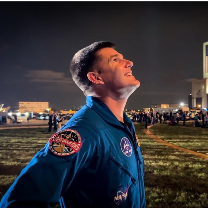 A year ago today, the #Artemis I mission launched for an uncrewed test flight around the Moon. The CSA’s <a href="/Astro_Jeremy/">Jeremy R. Hansen</a> will be aboard Artemis II with three NASA crewmates: asc-csa.gc.ca/eng/missions/a…
📸: <a href="/SeanInMotion/">Sean Costello</a>
<a href="/NASAArtemis/">NASA Artemis</a>