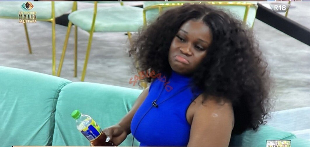 Graiecee's tweet photo. Thank God Angel is in this trip oo, I trust her to be giving us updates but you see Ceec? Hmmmm😩🤦‍♀️

CEEC AND BFFs IN CYNGAPORE
CEEC X MARVGALLUP TRAVELS
#Ceec
#CynthiaNwadiora https://t.co/5bccfmTIJf